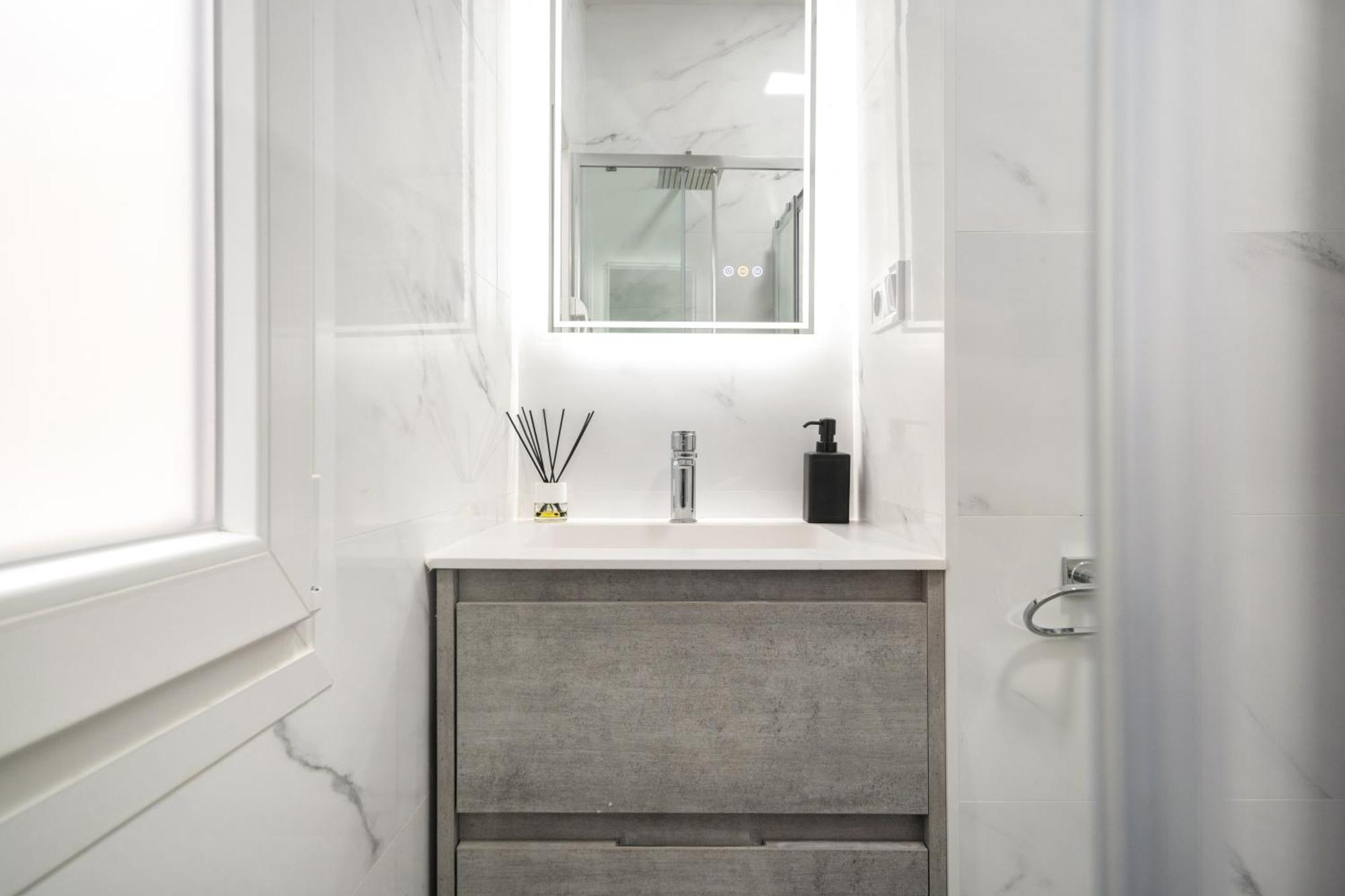 Room Canalejas Madrid Ngoại thất bức ảnh